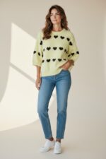 Pull en Maille Douce à Motifs Cœurs Contrastés