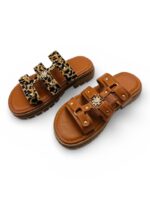 Sandales Multi-Brides Détail Boucles & Clous – Image 2