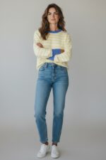 Pull Rayé En Maille Douce À Finitions Contrastées – Image 3