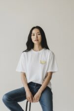 T-Shirt En Coton À Broderie Fruit Et Accessoire Décoratif – Image 2