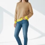 Pull Bicolore En Maille Douce À Finitions Contrastées