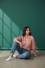 Blouse Imprimée Fleurie Esprit Rétro Chic – Image 2