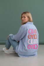 Chemise Rayée À Message “Ciao” Esprit Pop Chic – Image 2