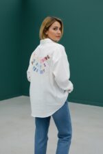 Chemise Blanche À Cœur Brodé Esprit Iconique – Image 3