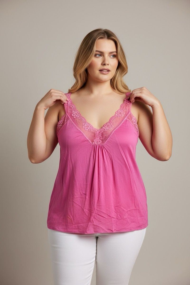 Photoroom_20260217_094557 Top Décolleté Dentelle Grande Taille – Féminité Fluide & Élégance Intemporelle – Image 1