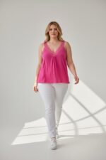 Top Décolleté Dentelle Grande Taille – Féminité Fluide & Élégance Intemporelle – Image 4