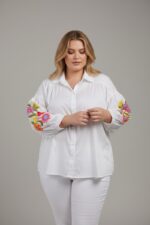 Chemise Blanche Broderies Florales Manches – Élégance Bohème Moderne