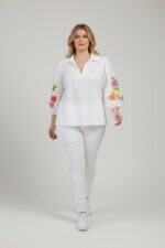 Chemise Blanche Broderies Florales Manches – Élégance Bohème Moderne – Image 3