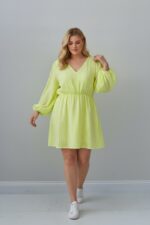 Robe Rayée Fluide Col V – Esprit Riviera Éclatant