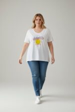 T-Shirt Grande Taille “El Club De La Vitamina D” – Esprit Soleil & Énergie Estivale – Image 2