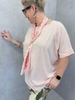 T-Shirt Grande Taille Avec Écharpe Imprimée Amovible – Image 7