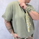 T-Shirt Grande Taille Avec Écharpe Imprimée Amovible