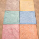 Carré Satiné Motif Cachemire