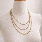 Collier Doré Élegant à Trois Chaînes