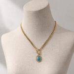 Collier Chaîne Dorée À Pendentif Pierre Bleue Esprit Chic