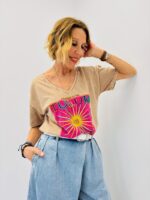 T-Shirt Col V Tulum Is Sunny En Coton – Image 5