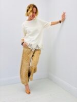 T-Shirt Détail Dentelle Bas – Image 3