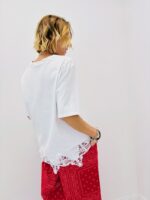 T-Shirt Détail Dentelle Bas – Image 8