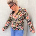 Chemise Fluide Imprimé Floral Fond Noir Esprit Élégant