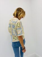 Gilet Crochet Fleuri Style Bohème – Image 3