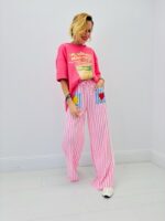 T-Shirt Crop Imprimé Strawberry Matcha – Image 3