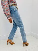 Jean Denim Brodé Marguerites Avec Ceinture Bohème – Image 2
