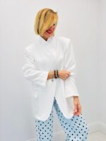 Veste Élégante À Boutonnage Décalé Et Col Montant