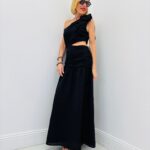 Robe Longue Asymétrique Élégance Noire