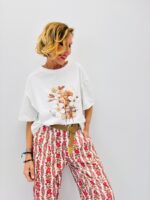 T-Shirt Oversize Imprimé Floral Relief Esprit Artistique – Image 3