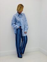 Chemise Rayée À Motifs Cœurs Avec Lavallière Esprit Élégant – Image 4