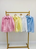 Chemise Pincée Aux Épaules Coupe Élégante En Coton Structuré – Image 7