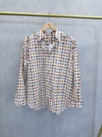 Chemise Imprimée Visages Artistiques Esprit Pop Chic – Image 4