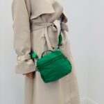 Mini Sac Nylon Multi-Poches Bandoulière Colorée