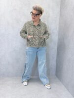 Jean Large Denim Strass À Bandes Boutonnées – Image 4