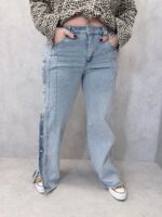 Jean Large Denim Strass À Bandes Boutonnées – Image 2