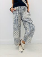 Pantalon Imprimé Bandana Taille Élastique Coupe Fluide