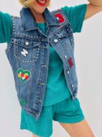 Veste en Jean Sans Manches à Patchs – Image 5