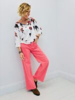 Pull col V imprimé automnal – Image 3