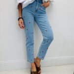 Jean Coupe Mom Fit à Motifs