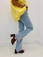 Jean Mom Fit Brodé – Image 2