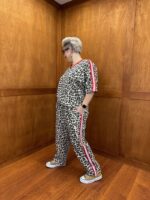 Ensemble Léopard Sport Chic Grande Taille À Bandes Contrastées – Image 4