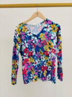 Pull Maille Fleurie Multicolore Col V Élégant – Image 4