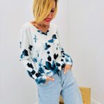 Pull Maille Fine À Col Rond Imprimé Papillons Bleu Nuit