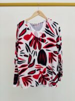 Pull Maille Fluide À Col V Imprimé Feuillage Graphique Rouge Et Noir – Image 4