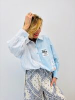 Chemise Patchwork En Coton À Détails Graphiques Contemporains – Image 5