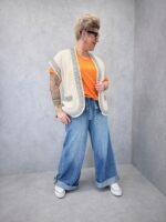 Veste Sans Manches Brodée Bohème – Coupe Fluide Ceinturée – Image 2