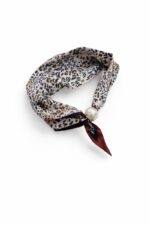 Petit Foulard Aimanté Perle Élégance Graphique – Image 2