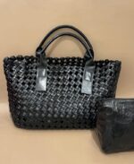 Sac Tressé Avec Pochette Assortie Finition Métallisée Chic