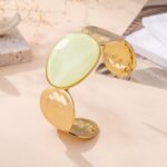 Bracelet Manchette Doré À Cabochon Ovale Coloré – Image 2