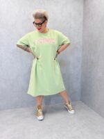 Robe T-Shirt Oversize « Iconic » – Style Casual Moderne – Image 4